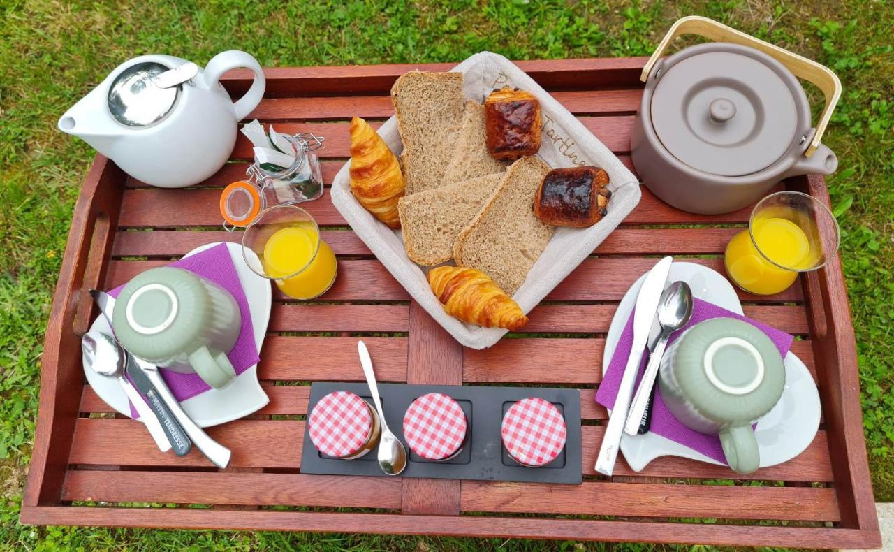 Les Cedres Bleus Bed & Breakfast Saint-Medard-de-Mussidan ภายนอก รูปภาพ