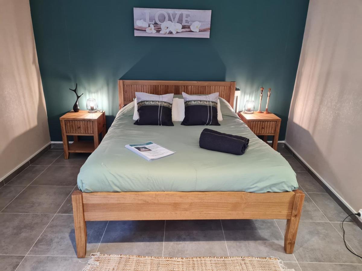Les Cedres Bleus Bed & Breakfast Saint-Medard-de-Mussidan ภายนอก รูปภาพ