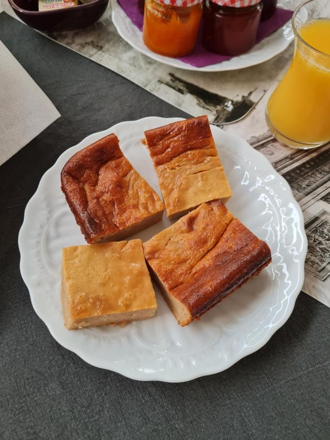Les Cedres Bleus Bed & Breakfast Saint-Medard-de-Mussidan ภายนอก รูปภาพ